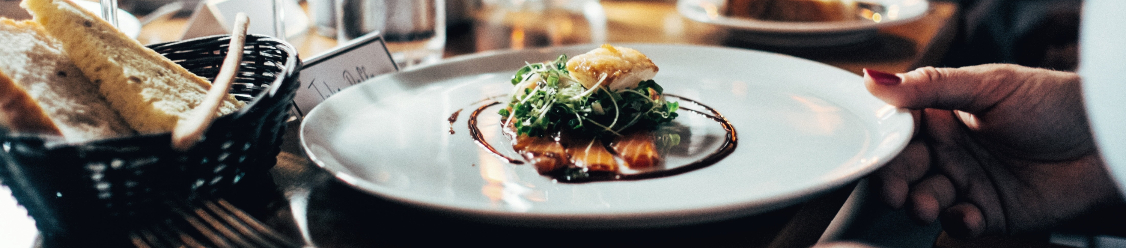 选择约瑟夫的优势品牌設計正面展示