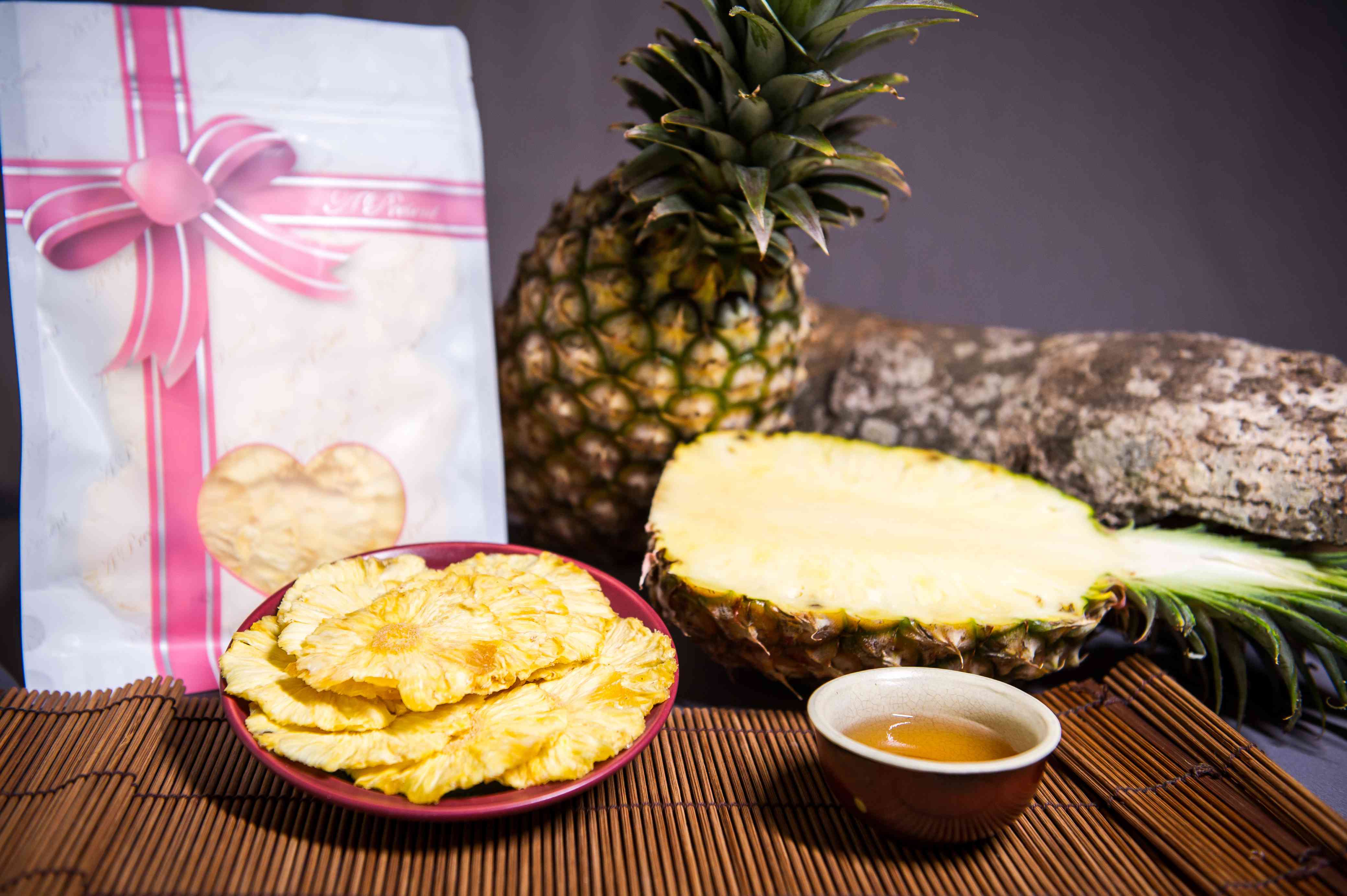 Familiar ancient tastes in the countryside when I was a child / Agricultural products design front view