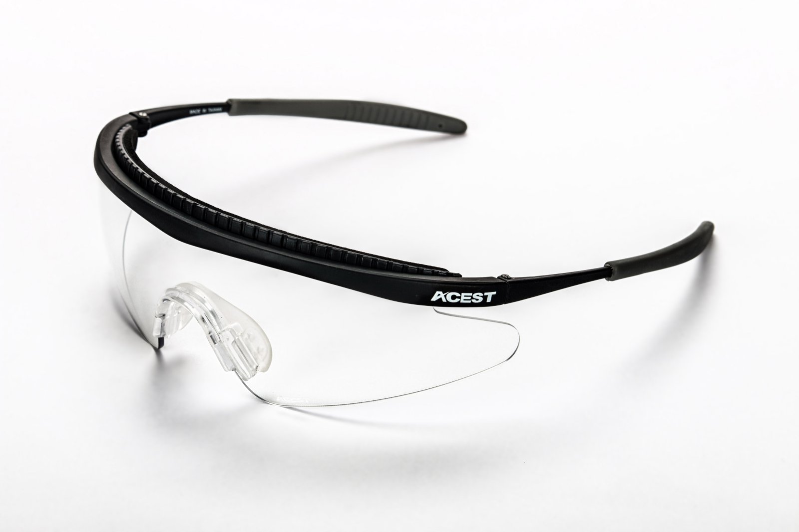 家榮國際護目鏡商品型錄設計正面展示