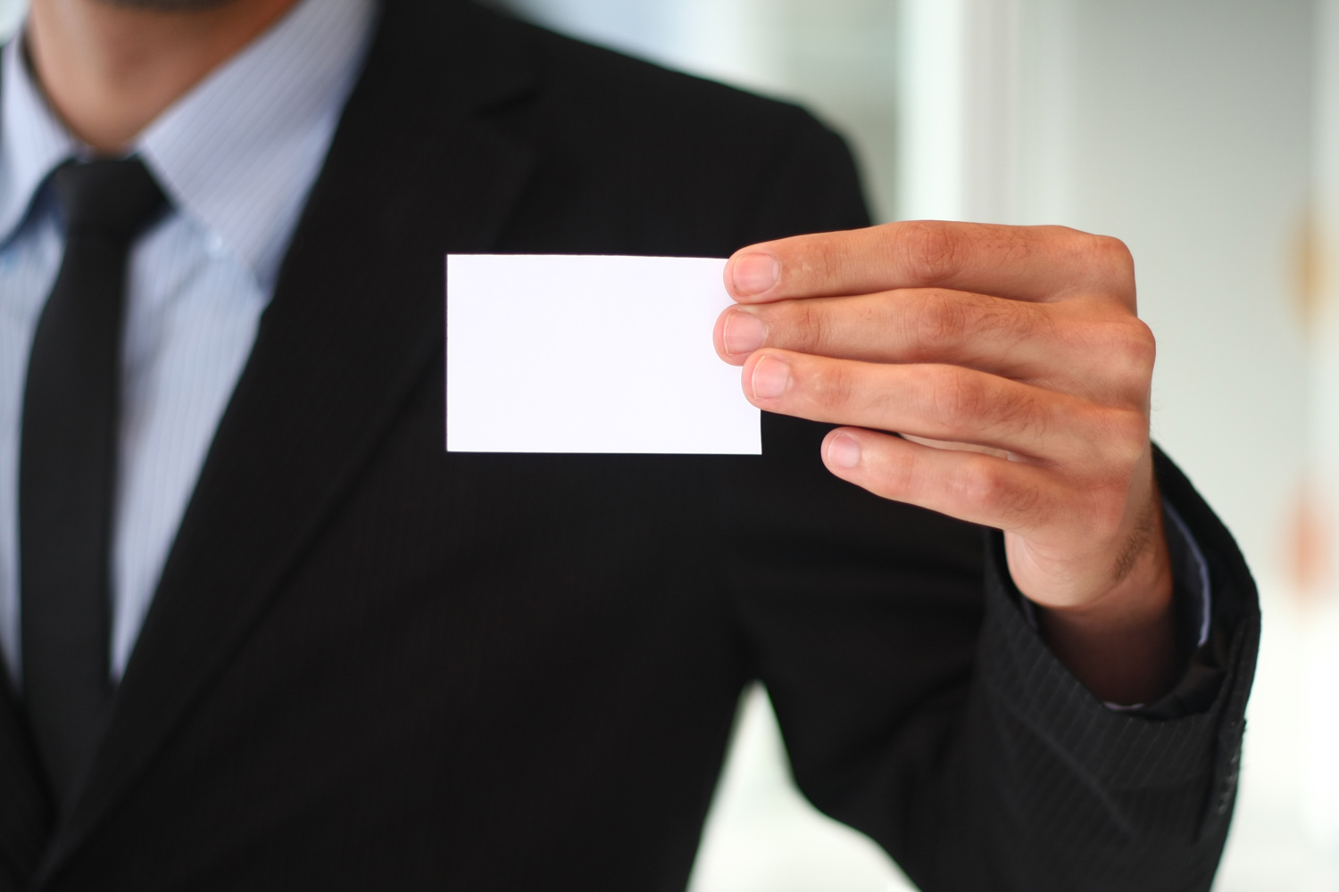 簡約名片設計:簡單卻不簡單,專業形象一瞬間!